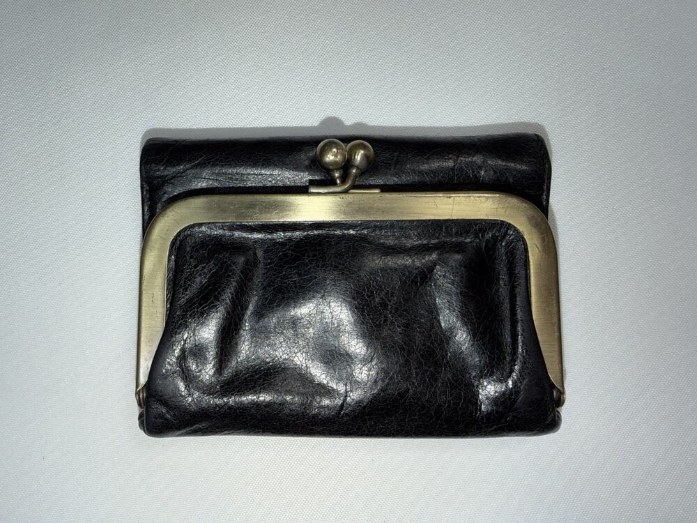 hobo international Vtg robin kisslock trifold Frame Compact wallet Black Leather